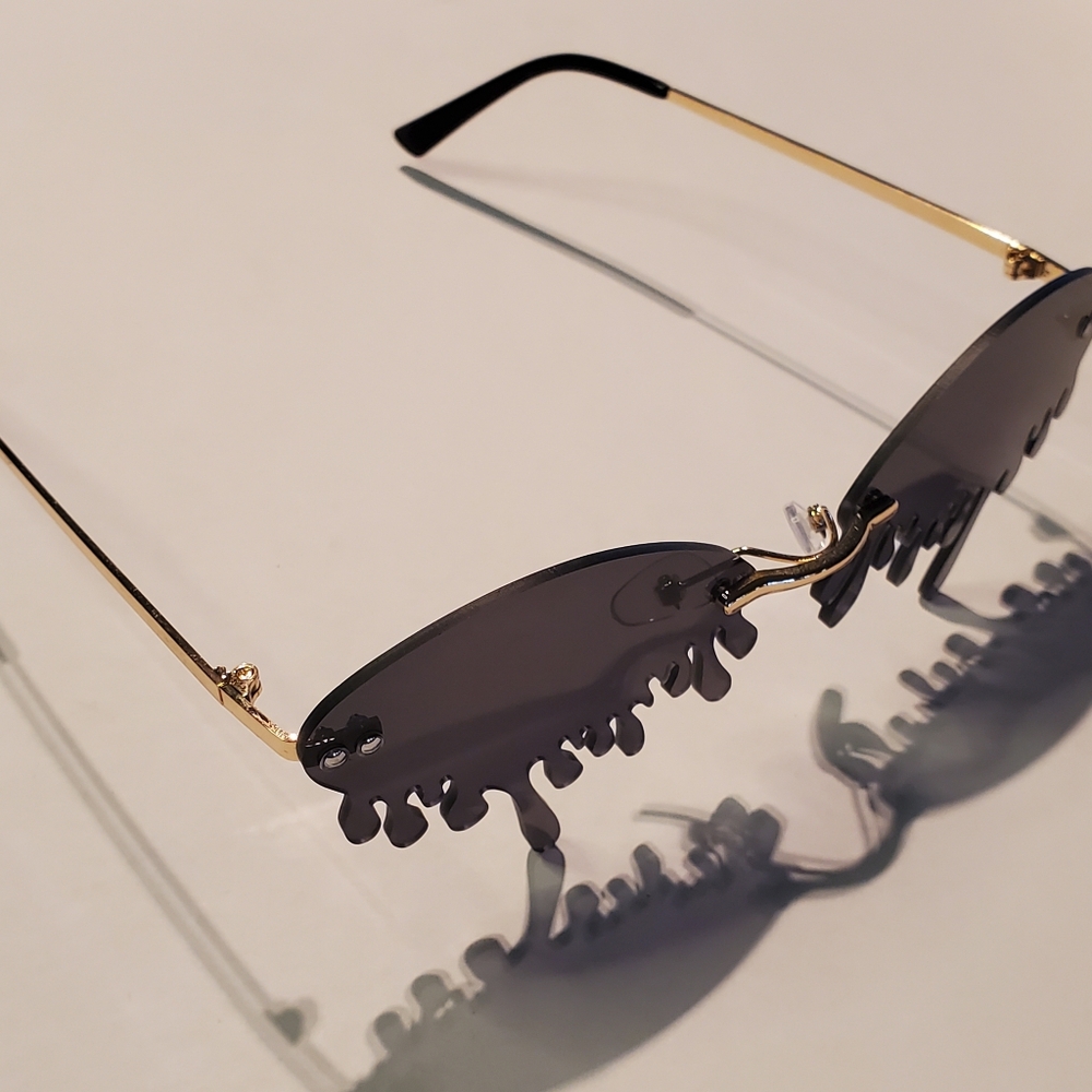 Black drip club glasses